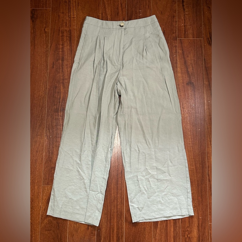 Women’s Light Green Linen Trousers